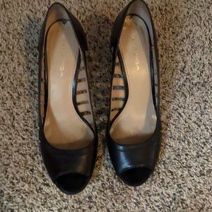 Used, perfect condition. High quality. Beautiful.